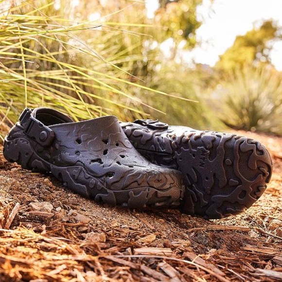 CROCS All-Terrain Atlas Clogs - Black - Picture 9 of 9